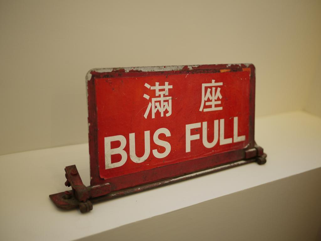 Panda'S Hostel - Hot Dog Bus Hong Kong Exterior photo